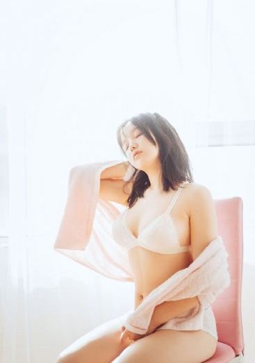 年轻的小姨子