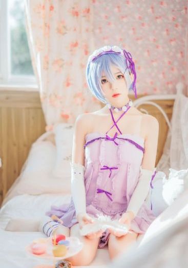 年轻阿姨