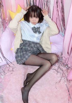 石原莉奈为了老了公和老头出