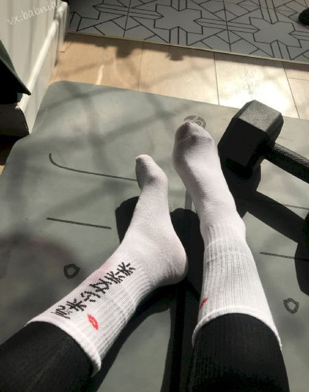 动画二人世界拔萝卜在线观看