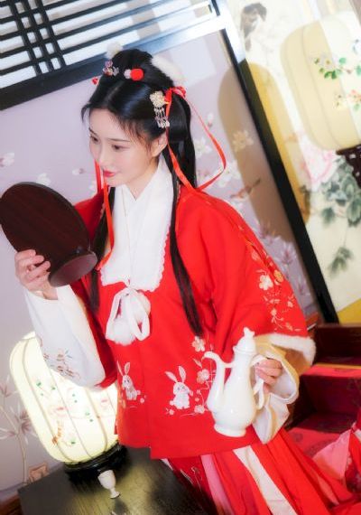 娇妻初尝交换害羞呻吟电影