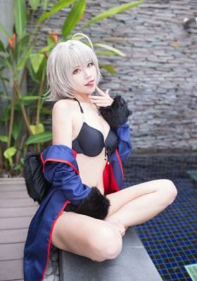 漂亮的女教师