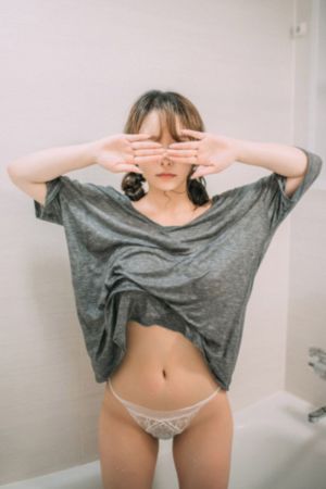 漂亮的小蜜桃