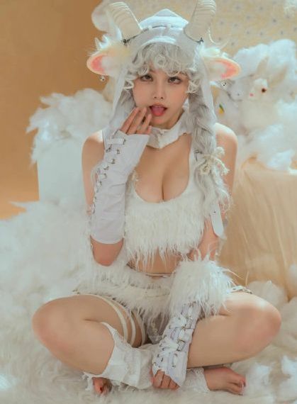 善良女秘书的目的在线播放
