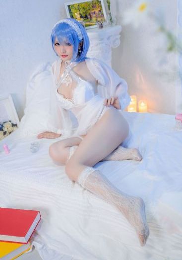 女人荫蒂让男人添舒服